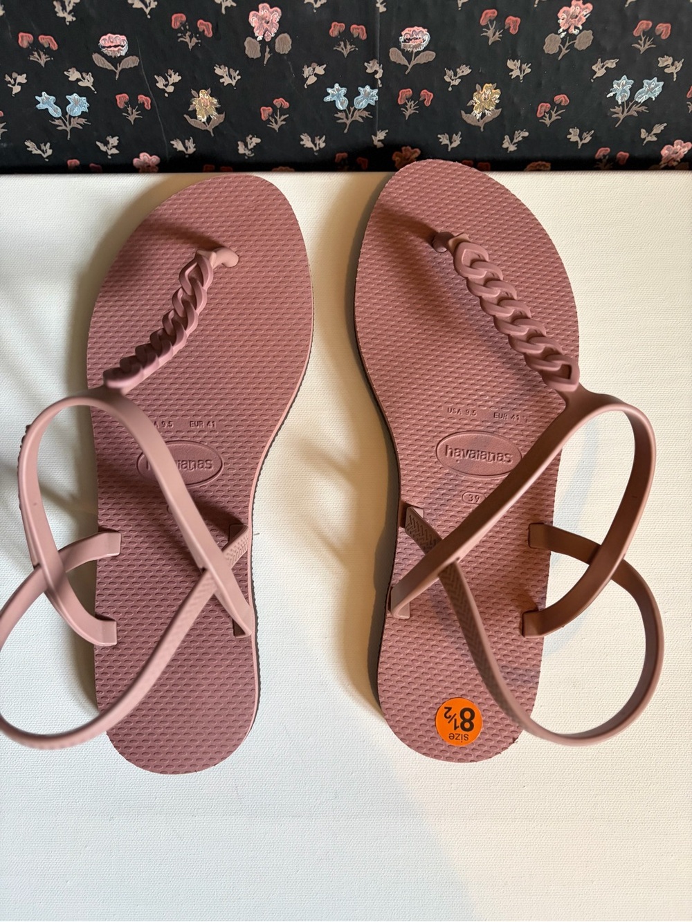 Havaianas Women’s Mauve Braided Toe Strap Sandals